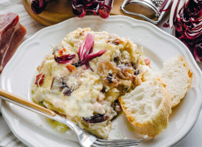 Lasagna con radicchio, speck e noci